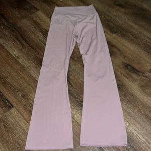 TOPYOGAS Dusty rose Med NWOT flare leg pants